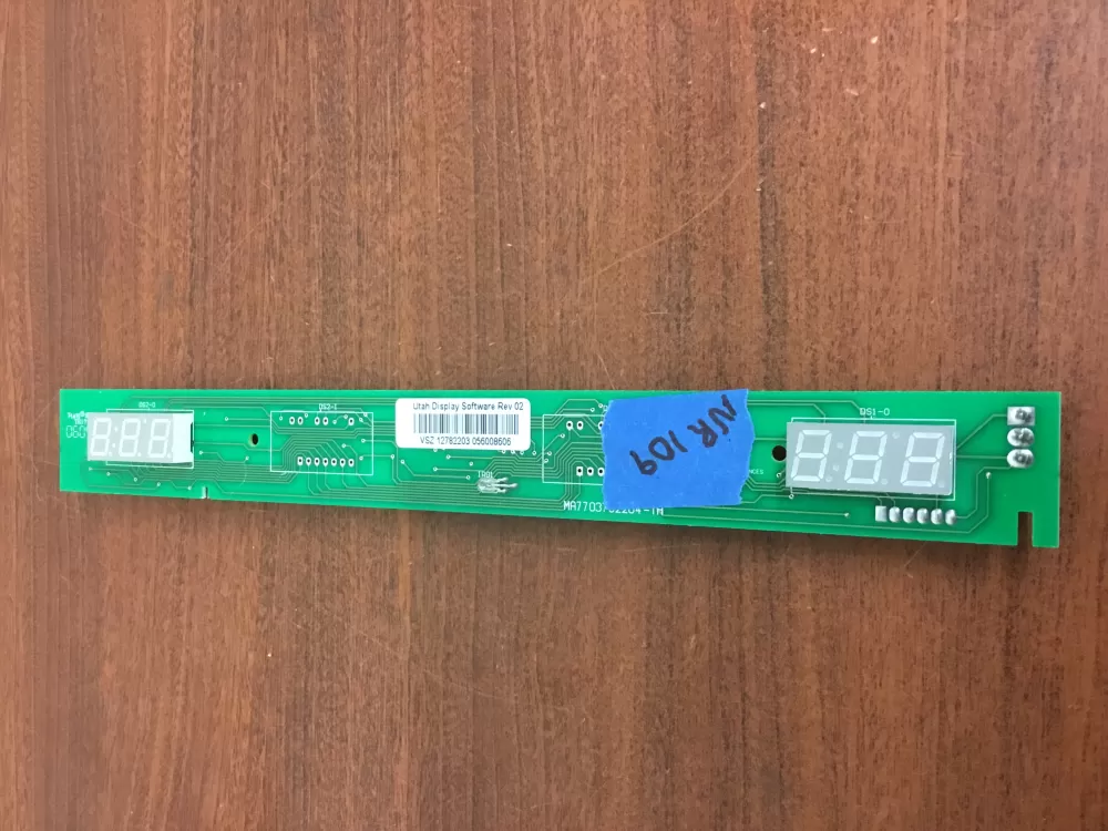 Maytag W10207861 Refrigerator Control Board Temperature Display AZ33216 | NR109