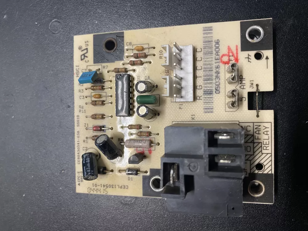 Carrier  Goodman  Bryant CEBD430541-03A Furnace Control Board