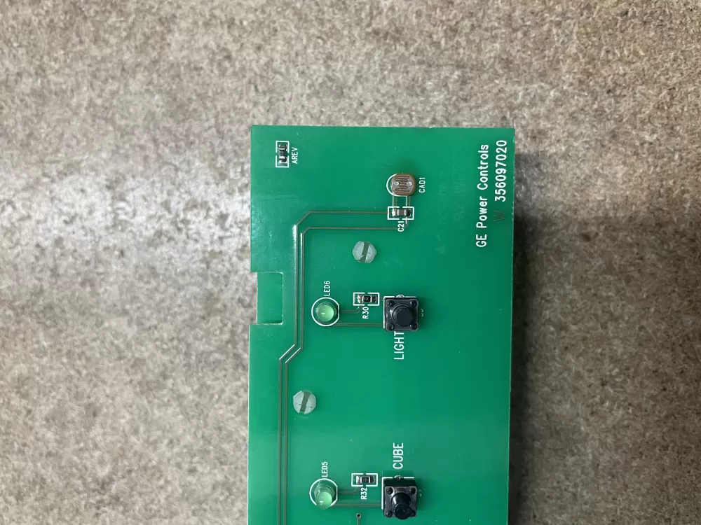 Maytag Amana 67003817 356097020 Refrigerator Control Board AZ13645 | KM1566