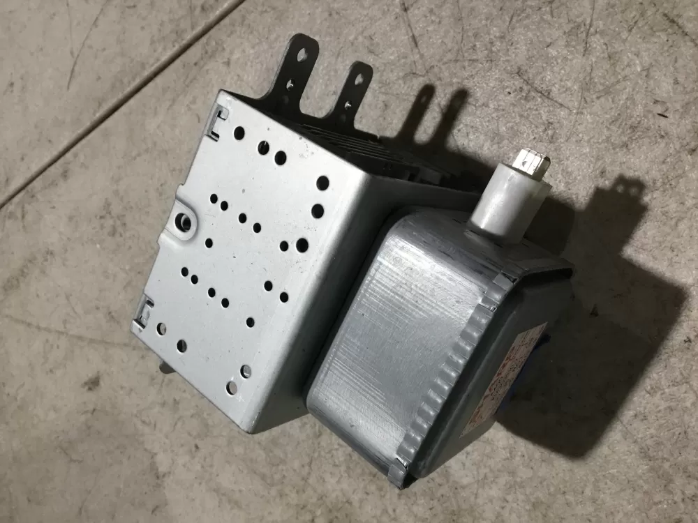 Electrolux 2M303H Microwave Magnetron AZ89237 | Sl49