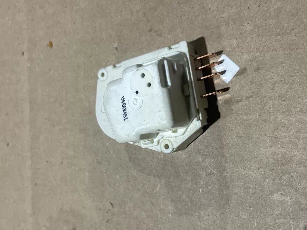 Kenmore Amana WP67001036 PS11743439 Refrigerator Defrost Timer AZ78071 | Wm1356