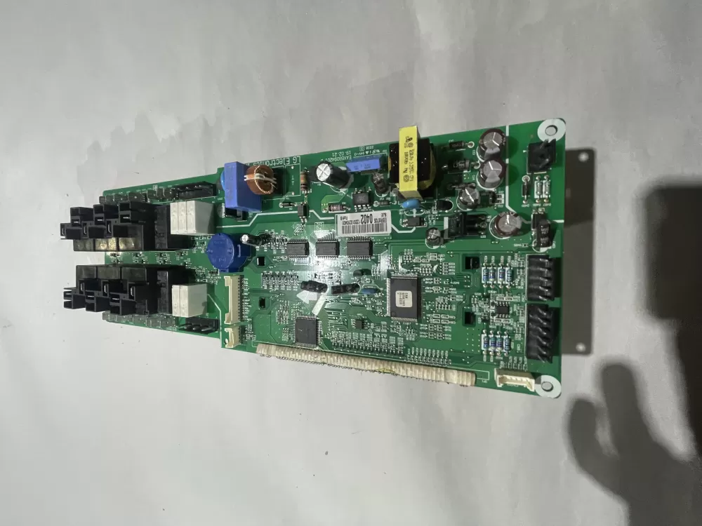 LG Main Control Board EBR87050402 / AP6887917 AZ198202 | KMV850