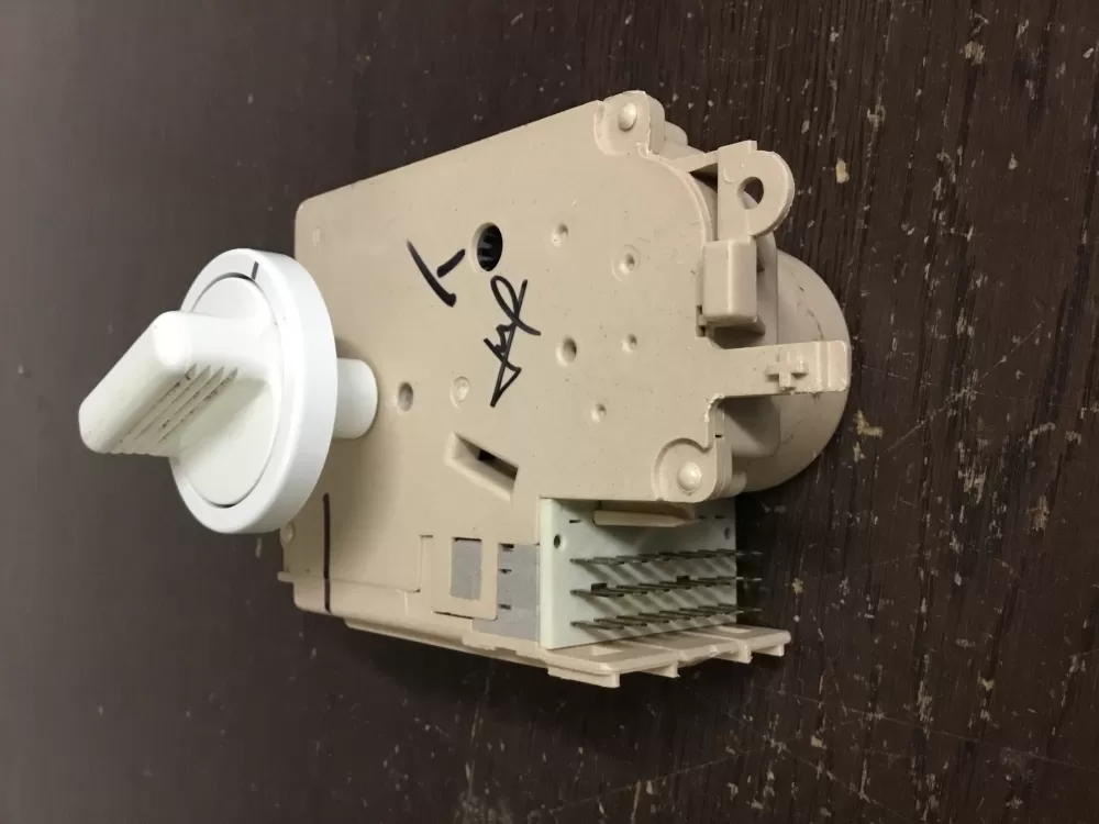 Frigidaire  GE  Kenmore 131758600B Washer Timer