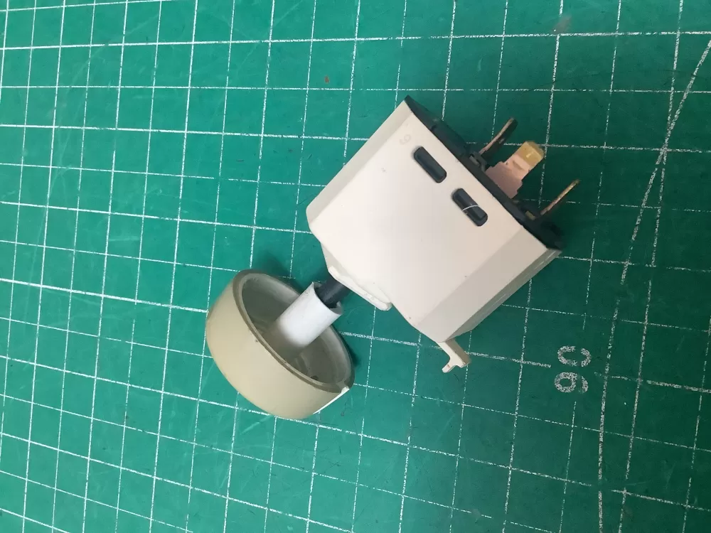 Maytag Crosley Kitchen Aid WP3398094 Dryer Start Switch AZ224616 | SLA116