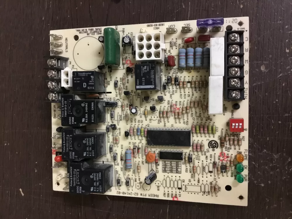 Rheem 1028 928 Furnace Control Board Circuit AZ4582 | NR464