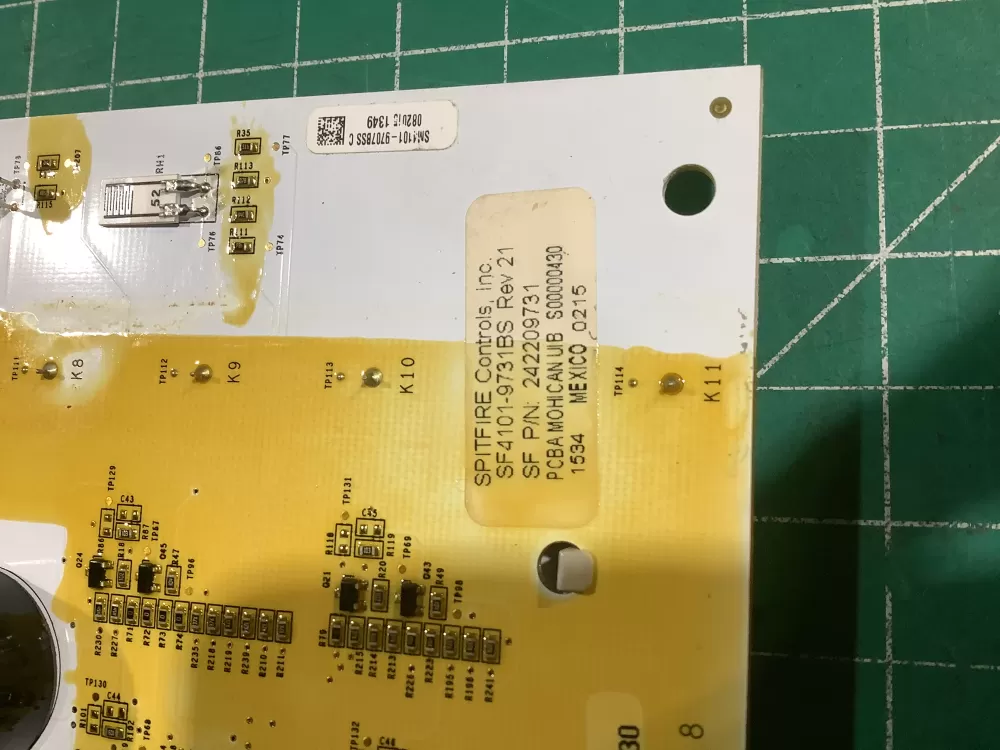 Frigidaire 242209731 Refrigerator Display Control Board AZ168633 | NR2579