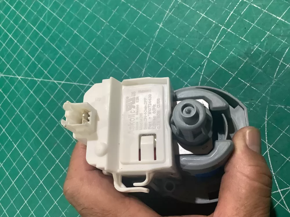 Whirlpool W10724439 Dishwasher Water Drain Pump Motor AZ231833 | SLA74