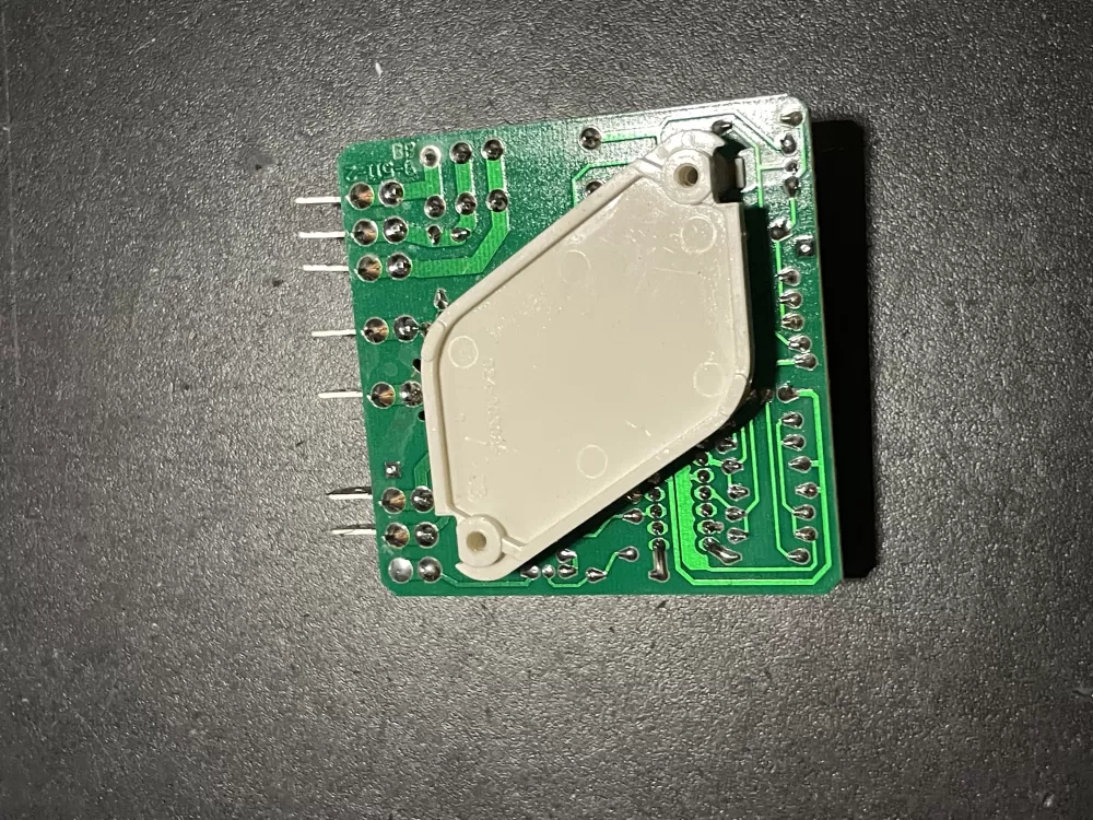 Frigidaire 240545401 Refrigerator Control Board AZ30016 | WM945