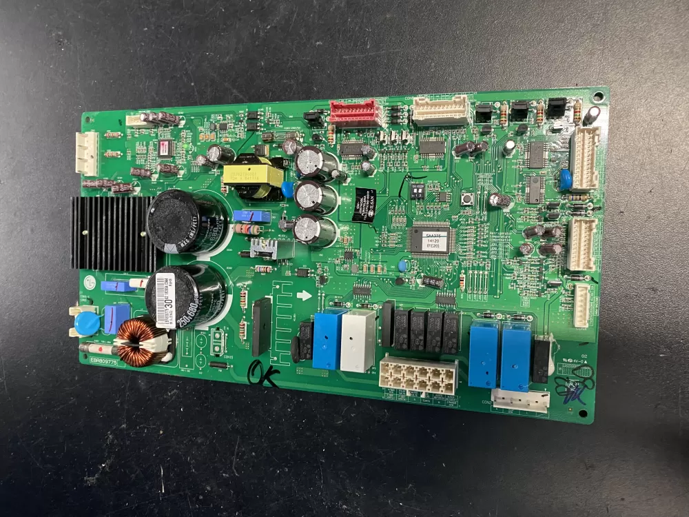 LG EBR80977530 Refrigerator Control Board AZ11801 | BK615