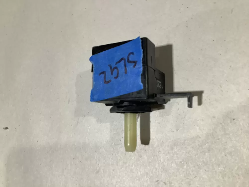 Maytag KitchenAid Kenmore AP6008373 Dryer Start Switch AZ102992 | Sl92