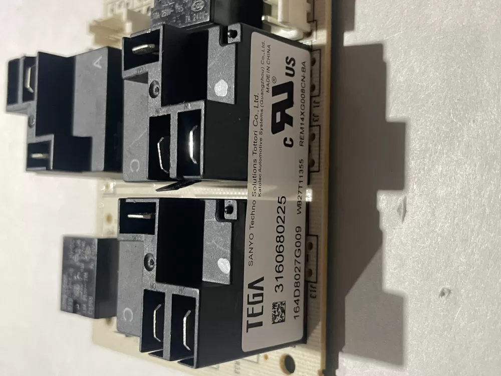 GE 164D8027G009 Range Relay Control Board Wb27t11355 AZ230359 | Wm1516