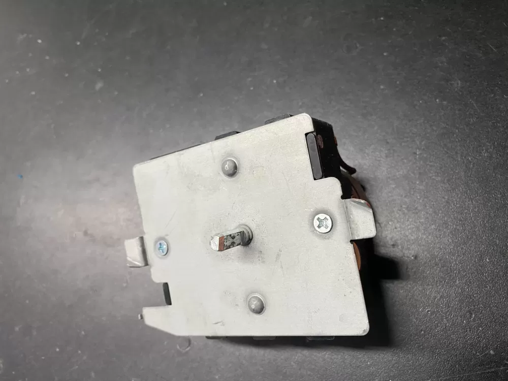 GE 572D520P011 WE4M247 Dryer Timer AZ23778 | BK757