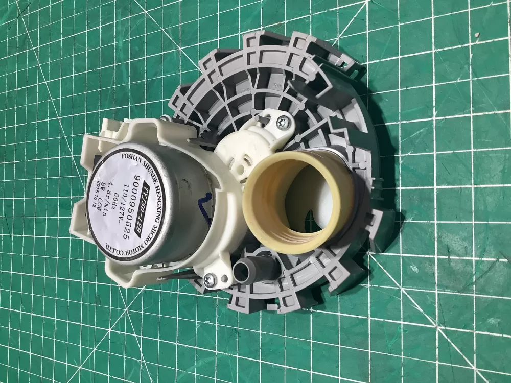 Bosch 9000950525 Dishwasher Diverter Motor AZ150386 | AR184