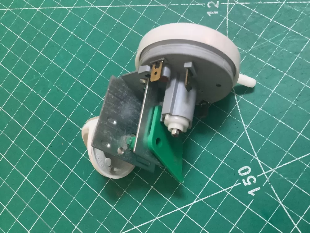 Kenmore 134487800 Washer Pressure Switch AZ220687 | SLA145