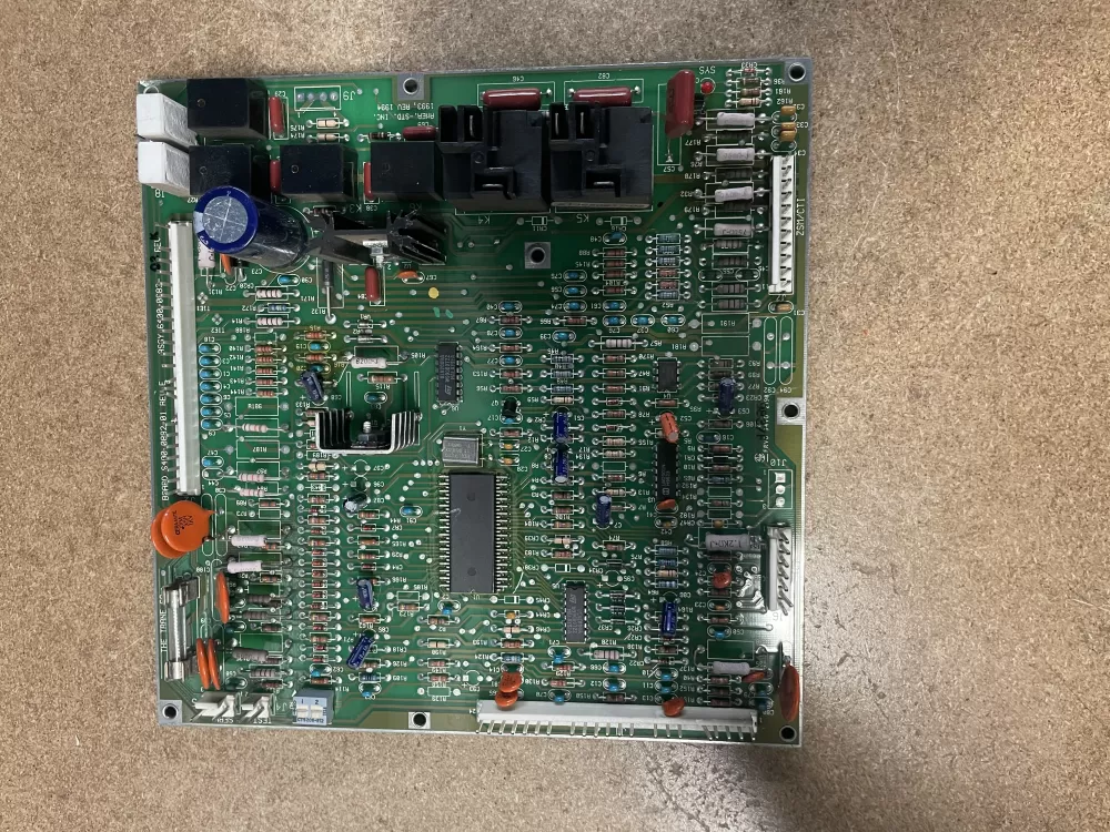 Trane 6400 0882 01  6400-0882-01  6400088201 Furnace Control Board