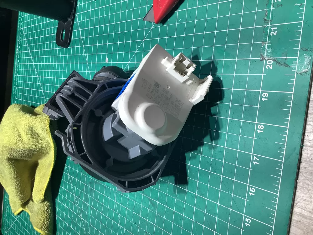 Whirlpool W11084656 W10805387 Dishwasher Circulation Pump Motor AZ148027 | SL208