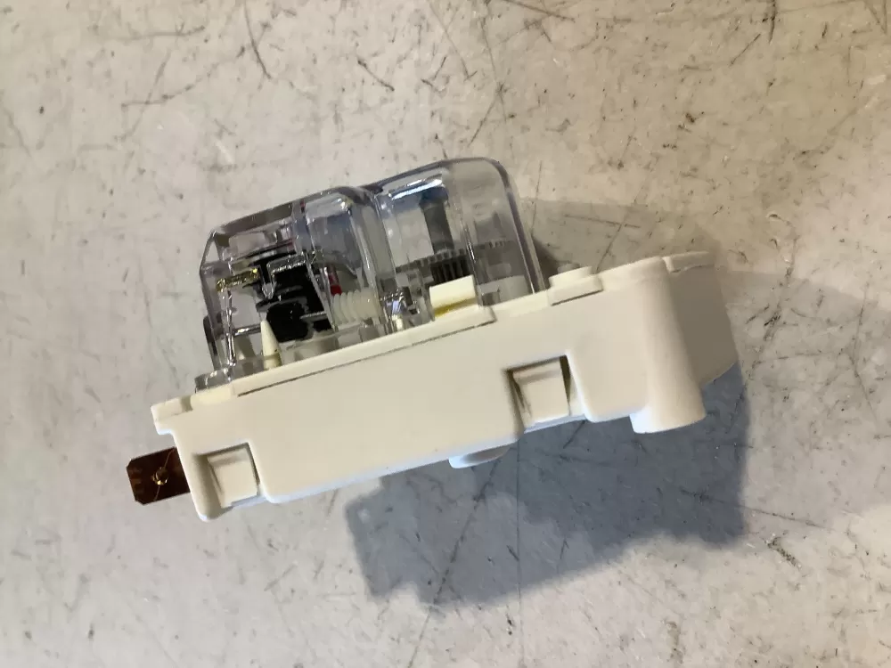 Whirlpool Kenmore W10822278 Refrigerator Defrost Timer AZ157391 | SL248