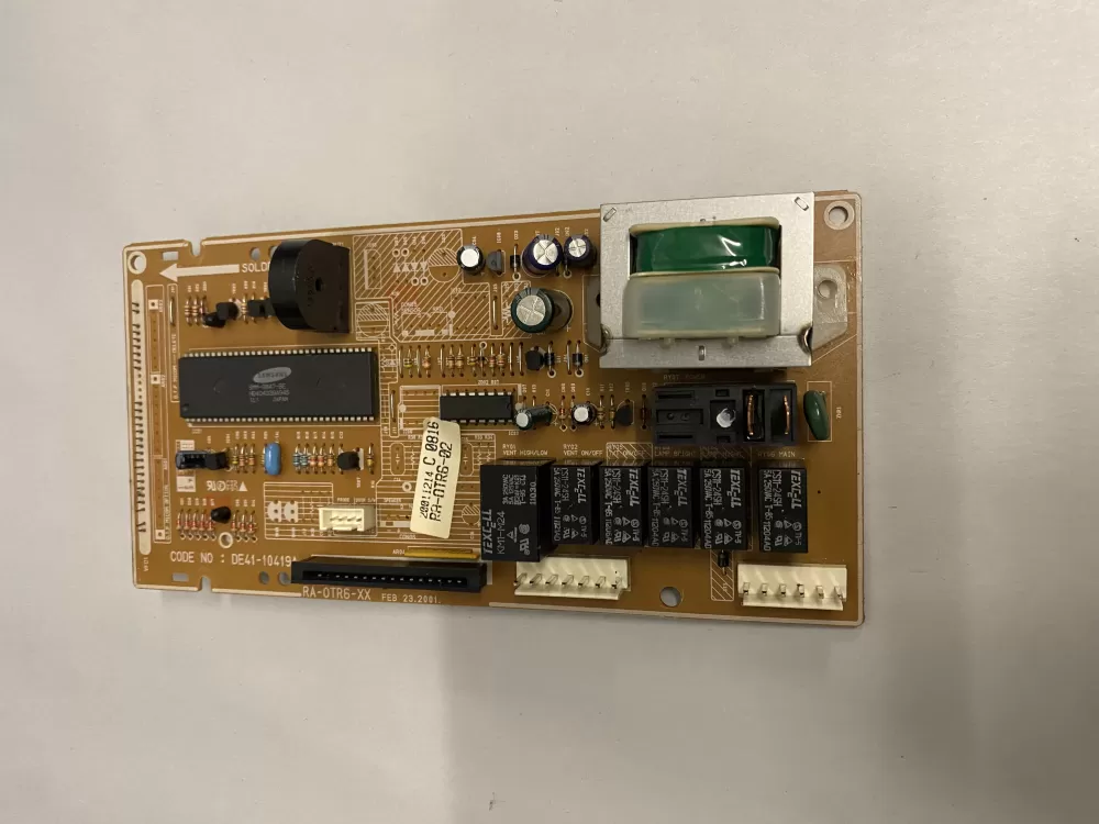 Frigidaire DE41-10419A  029996  HD404339A94S Microwave Control Board