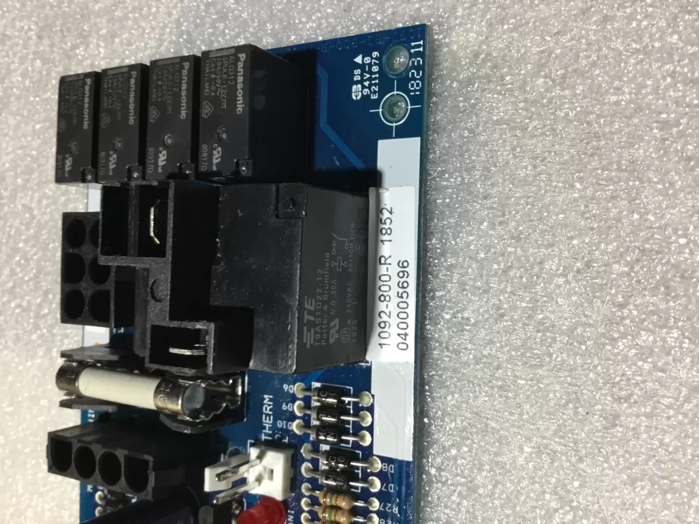 Manitowoc 1092-800-R  Ice Maker Control Board AZ63183 | NR644