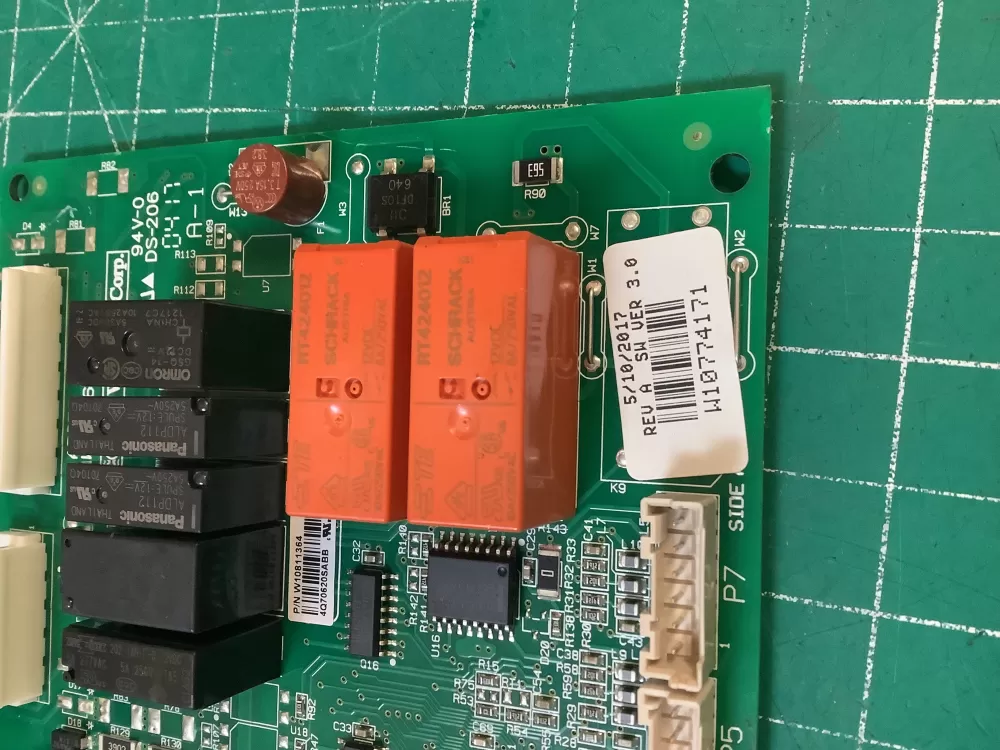 Whirlpool Jenn Air Maytag W10774171 Refrigerator Control Board AZ221173 | NR84