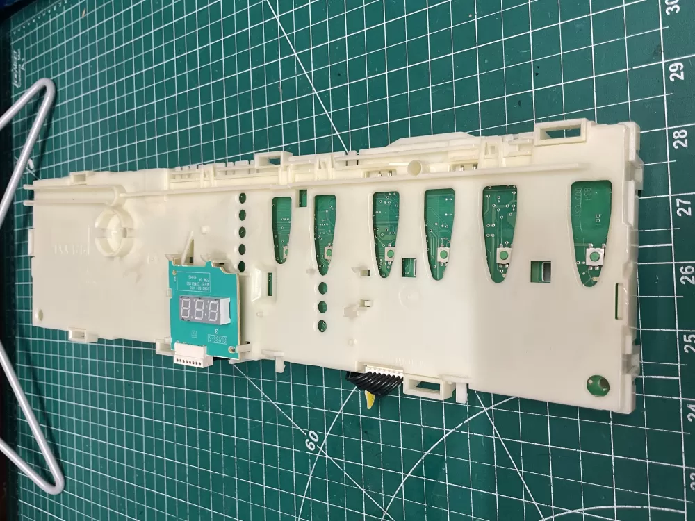 Control Board 071660731144 AZ202657 | Wmv822