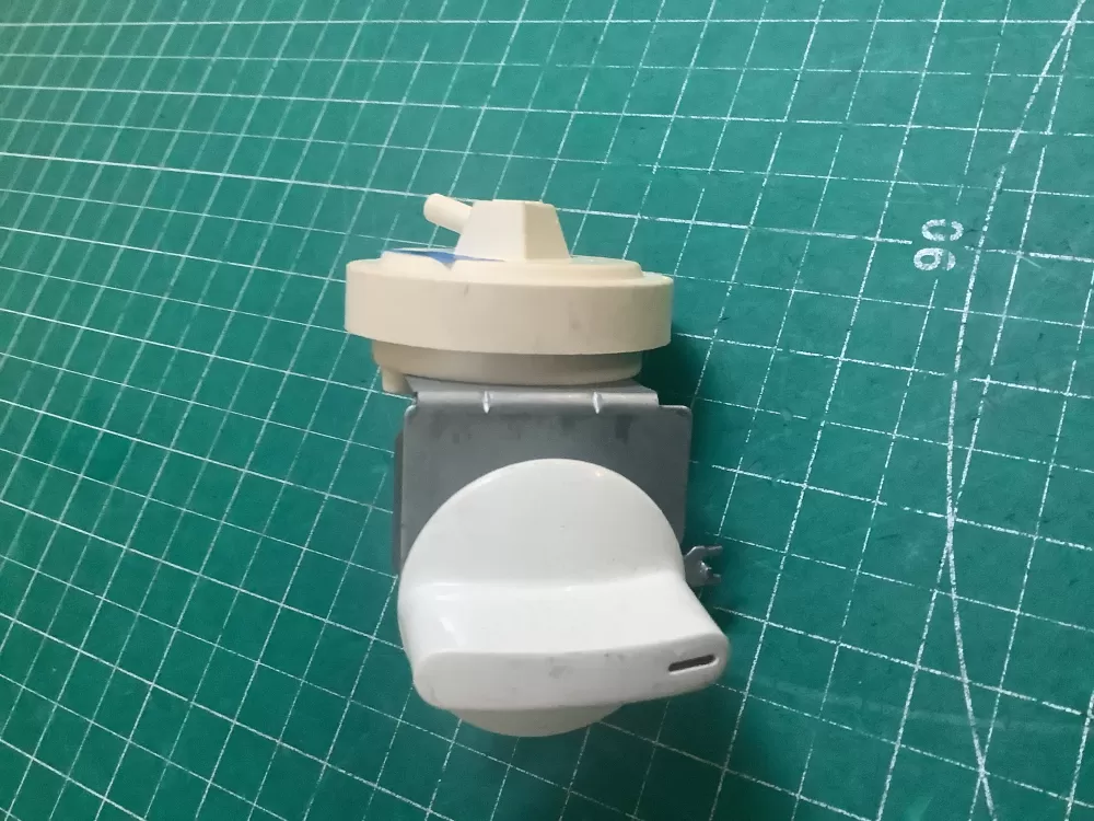 GE Washer WH12X10065 175D2290P028 Pressure Switch AZ221247 | SLA70