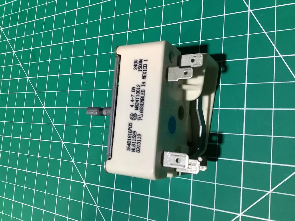 GE Kenmore 164D1816P05 Range Surface Burner Switch  AZ129434 | NR2319