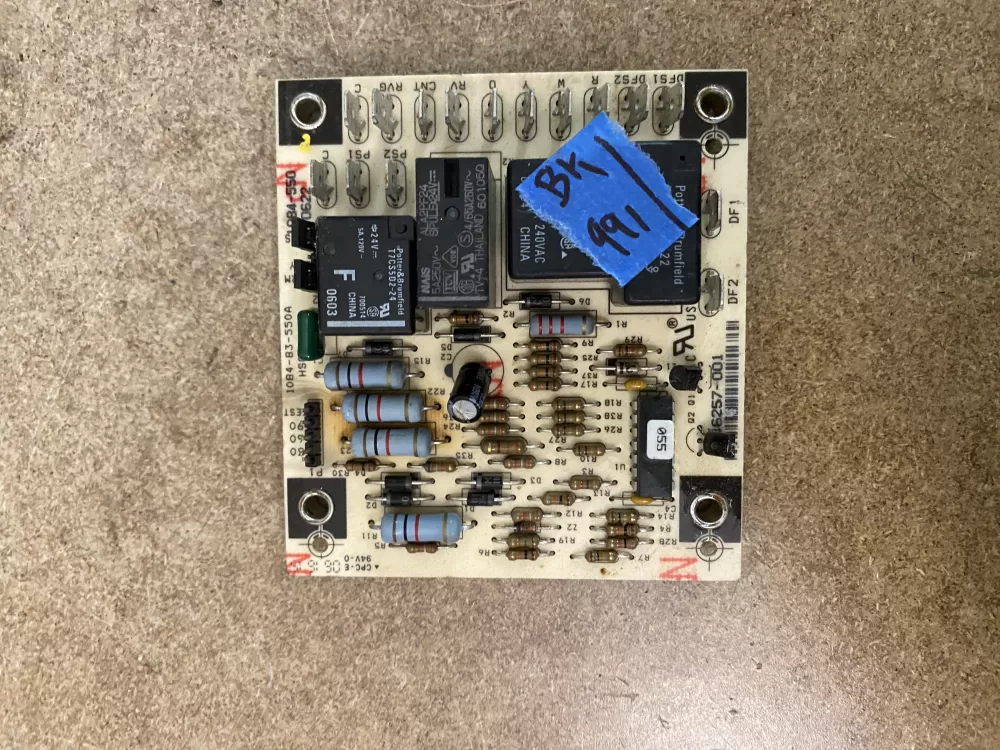 York Luxaire Coleman 1084-83-550 Heat Pump Defrost Board  AZ73374 | BK991