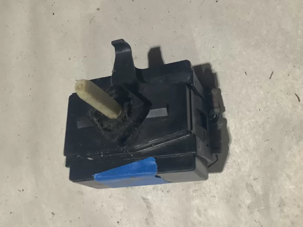 Maytag Whirlpool 8578352 Dryer Temperature Switch AZ131737 | Sl191