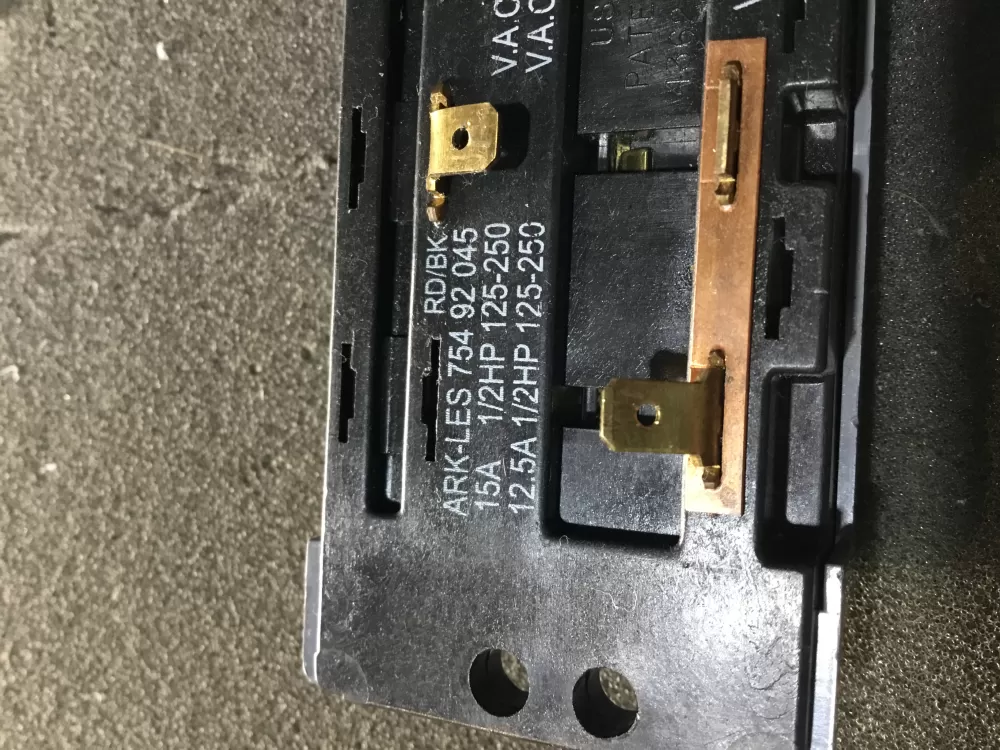 Frigidaire 75492045 Refrigerator Dispenser Switch AZ74783 | NR1883