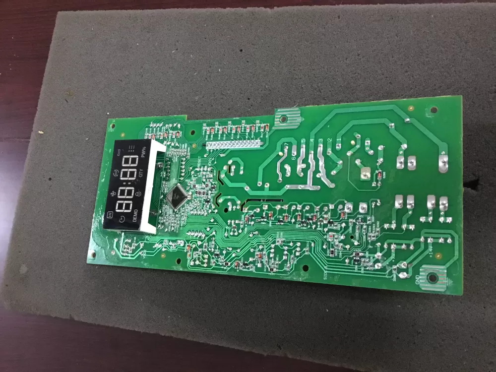 Whirlpool W10666267 WPW10666267 Microwave Control Board AZ89568 | NR684