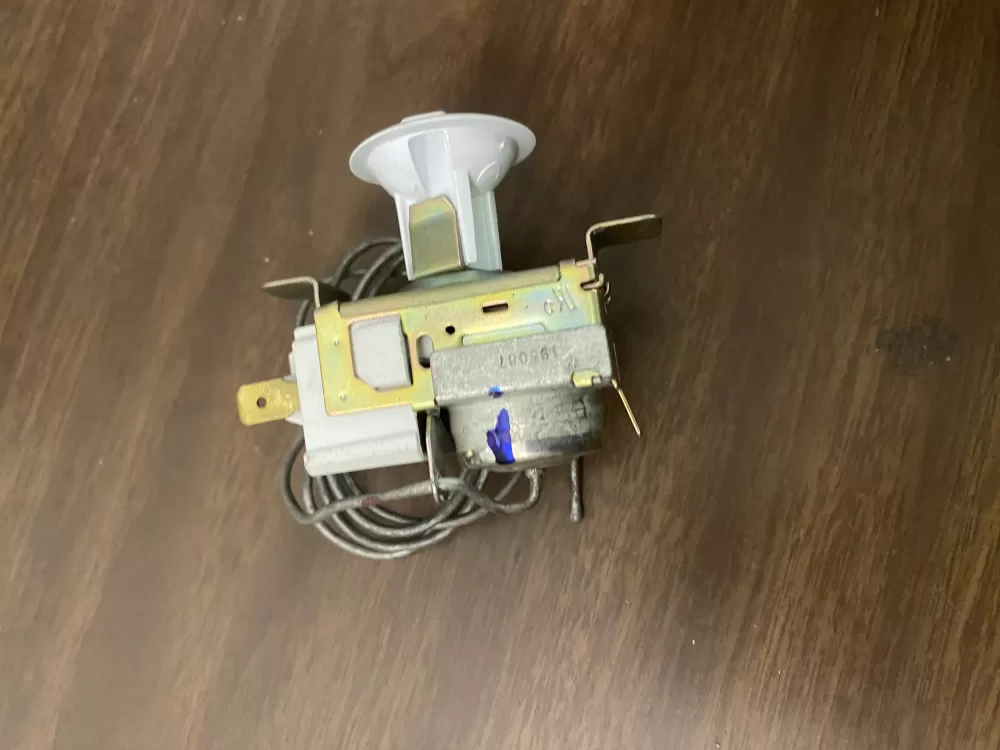 Kenmore 450226-13 Refrigerator Temperature Control Thermostat AZ86053 | BK809