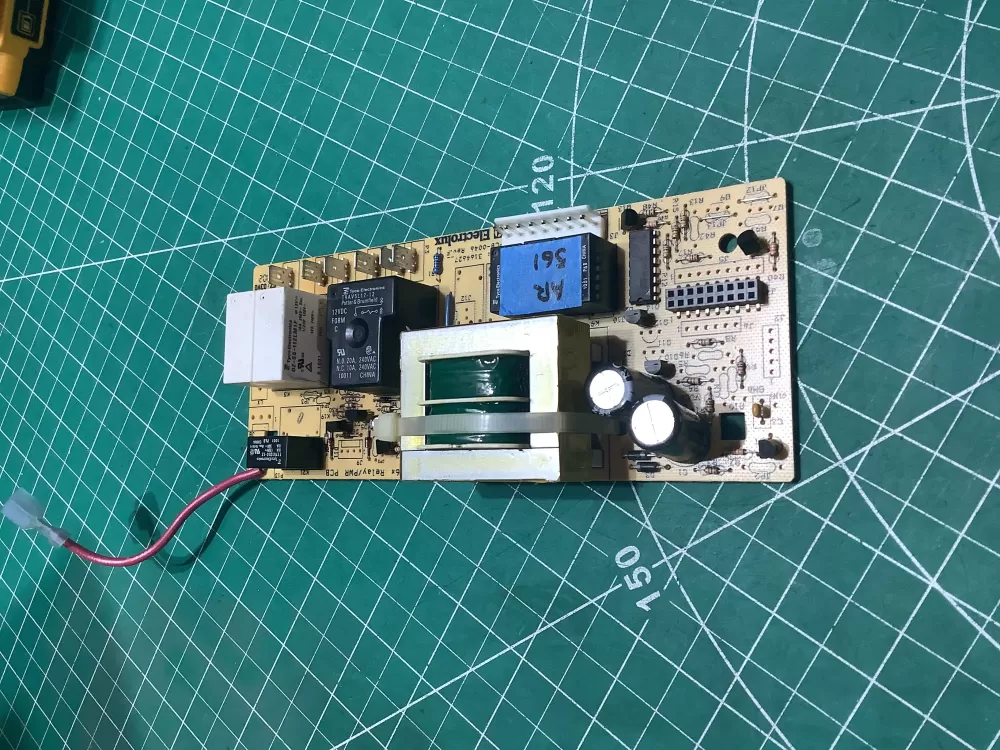 Frigidaire Range Oven Control Board 316560176 AZ188001 | AR561