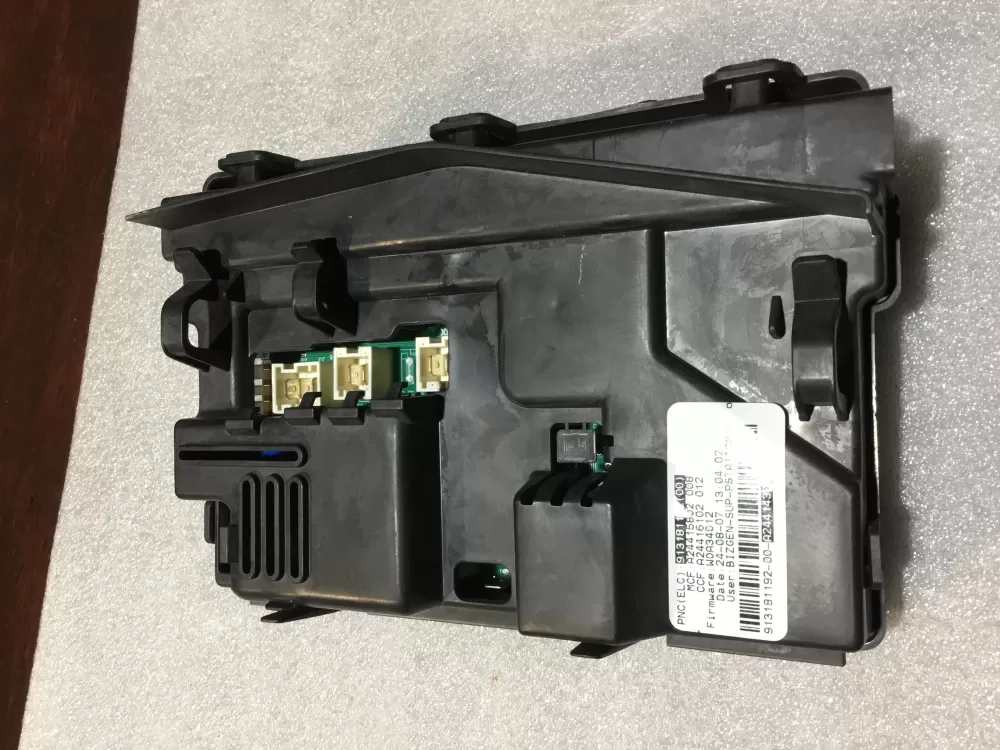 Frigidaire 5304536158  Control Board Main AZ64068 | NR2086