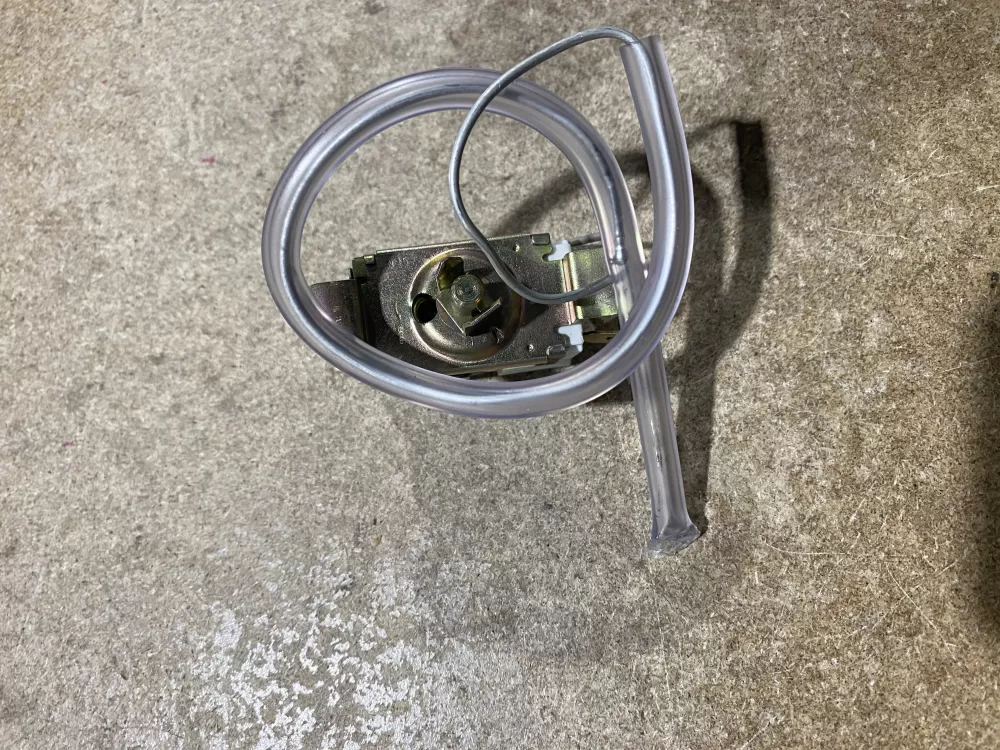 GE Hotpoint WR9X10042 WR9X10043 WR9X547 Refrigerator Thermostat AZ76547 | BK119