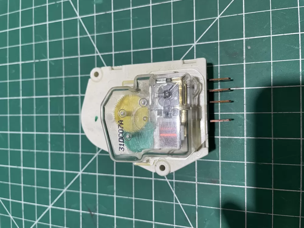 Frigidaire  Kenmore AP2111929 12762 215846602 00624728 00626234 00628510 00628518 0628510 08000559 08006054 08006992 08016919 08950148 215267800 215846605 215846606 240371001 241621501 3001671 3001701 3015909 3203657 4013391050 5300187484 5300628518 5301090474 5303203657 5303211155 5303211680 5303270622 5303275811 5303321133 5303321915 5304457327 5308006054 5308006992 624728 626234 628510 628518 8000559 8006054 8016919 8950148 C000062797 C62797 D007004112 DG187005 F000111695 G000187484 G172706 G174820 G186580 G187005 G187484 M1090167 M1090474 N8000559 R000900241 R000900764 R900241 PS423801 Refrigerator Defrost Timer