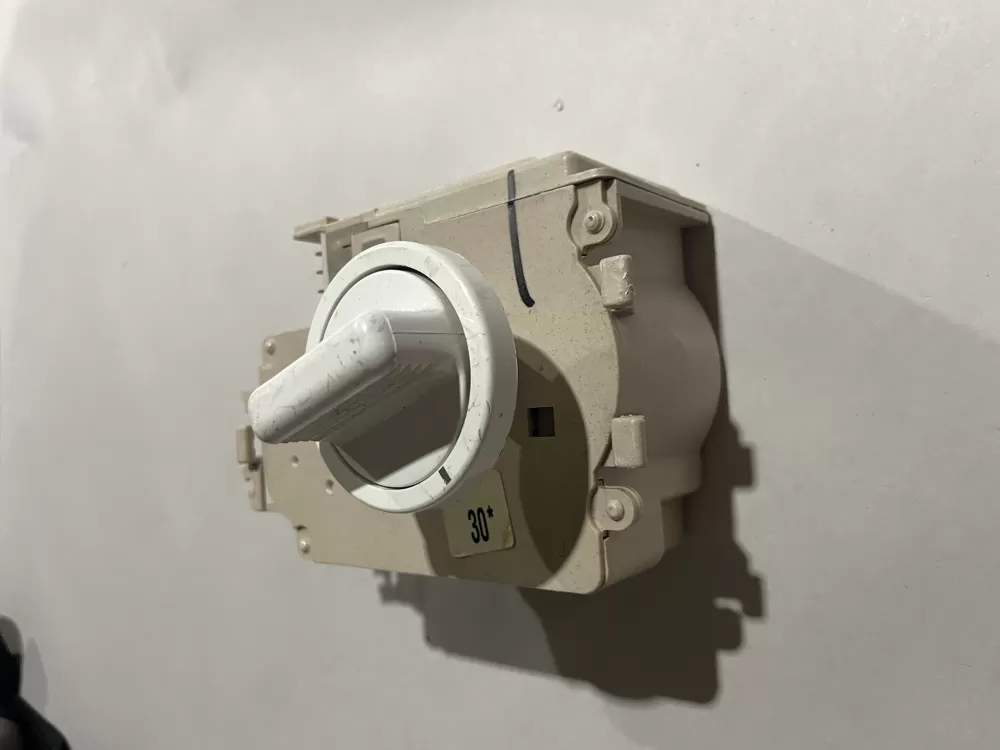 Frigidaire  GE  Kenmore 131758600B Washer Timer