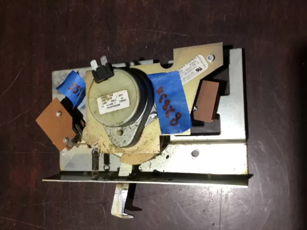 Dacor  Samsung 72934  82834  86166  701582  DE81-04533A Oven Door Latch / Lock