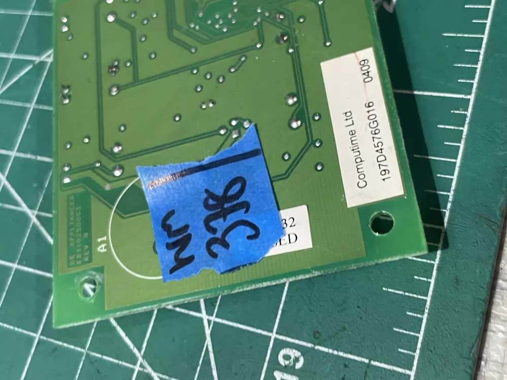 GE 200D4157G097 Refrigerator Control Board Dispenser AZ192600 | Wm378