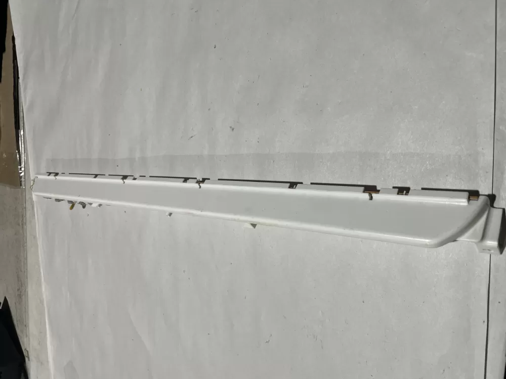 Whirlpool 9757358 Range Light Reflector