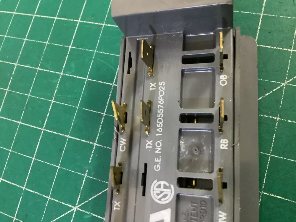 GE Kenmore 165D5576P027 Dishwasher Push Button Switch AZ199946 | NR2755