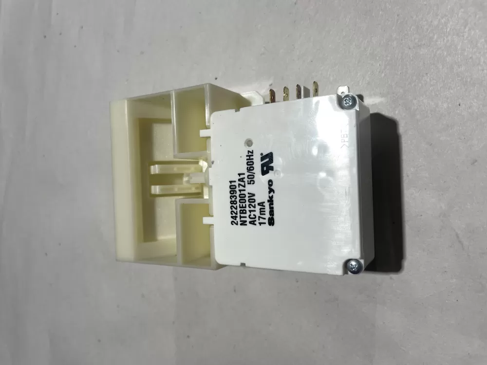 Frigidaire 242303001 Refrigerator Damper Motor Assembly AZ137943 | Wm2195
