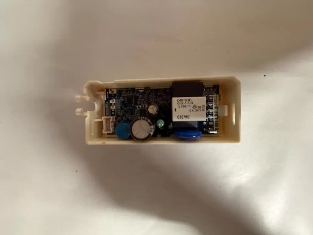 W10866518 Whirlpool Refrigerator Board - Control