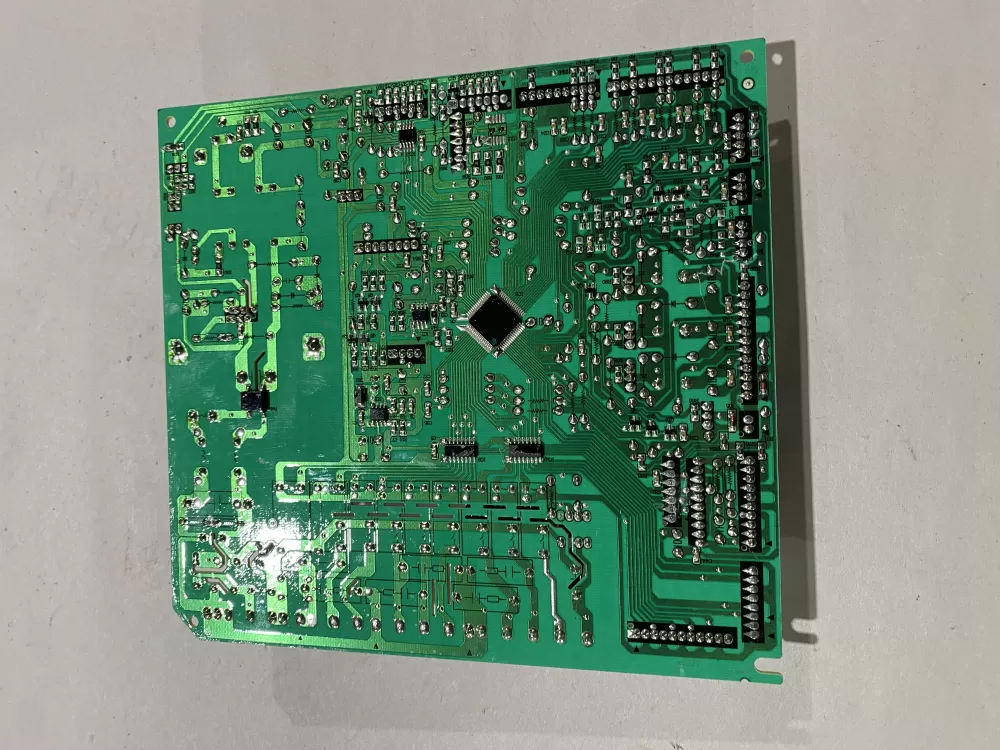 Midea 17131000007305 Refrigerator Control Board AZ152771 | BK59