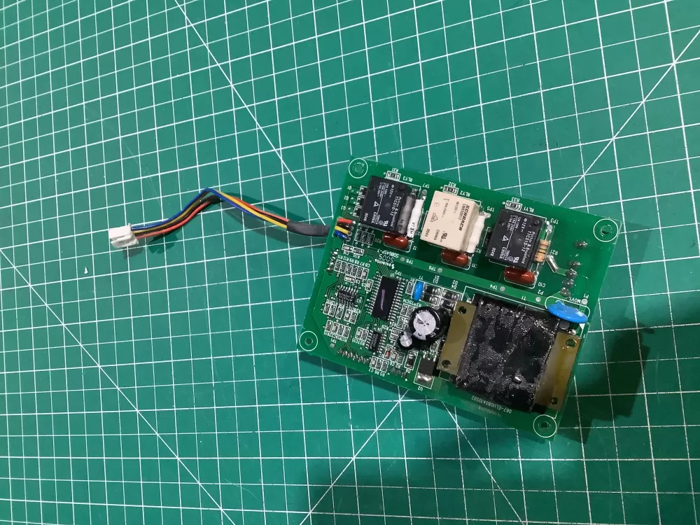 CoreCentric ELUDA10502  508645P  ELU080A01  ELU080A10S02 Freezer Electronic Control Board