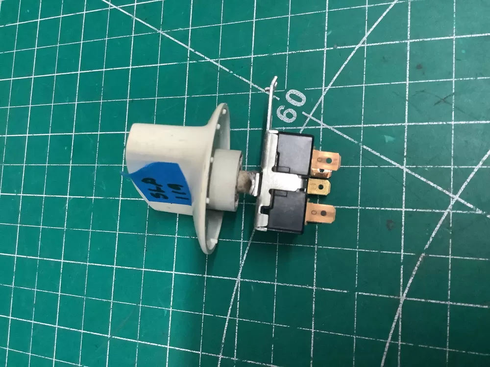 Hotpoint 175D2314P013 Washer Temperature Switch AZ205639 | SL119