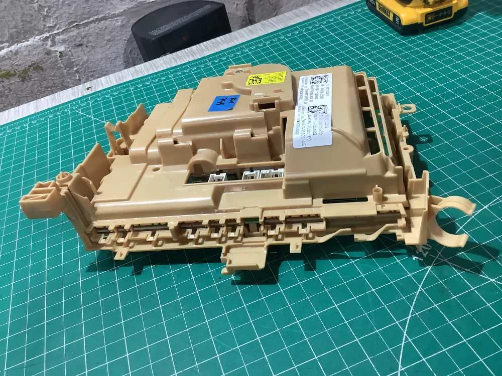 Whirlpool W11616491  AP7203627  W11334214  W11574590  W11133872  W11334605  W11133874  W11036792 Washer Main Control Board