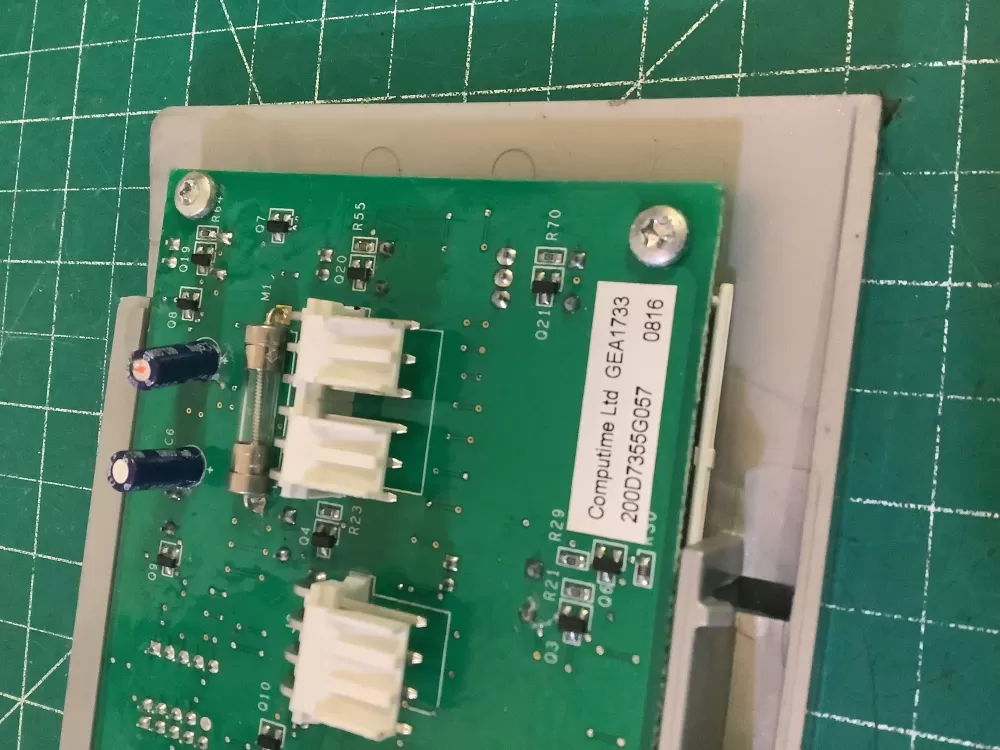 GE 200D7355G057 Refrigerator Control Board Dispenser AZ208107 | NR73