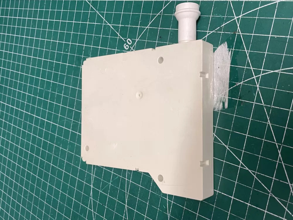 Thermador 8001-051-650   8001076883  2108589  2108589  8001051650 Refrigerator Door Opening Module