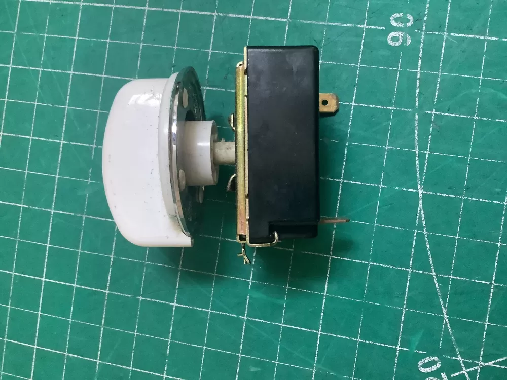 GE 131795900 Dryer Switch Start AZ220616 | SLA95